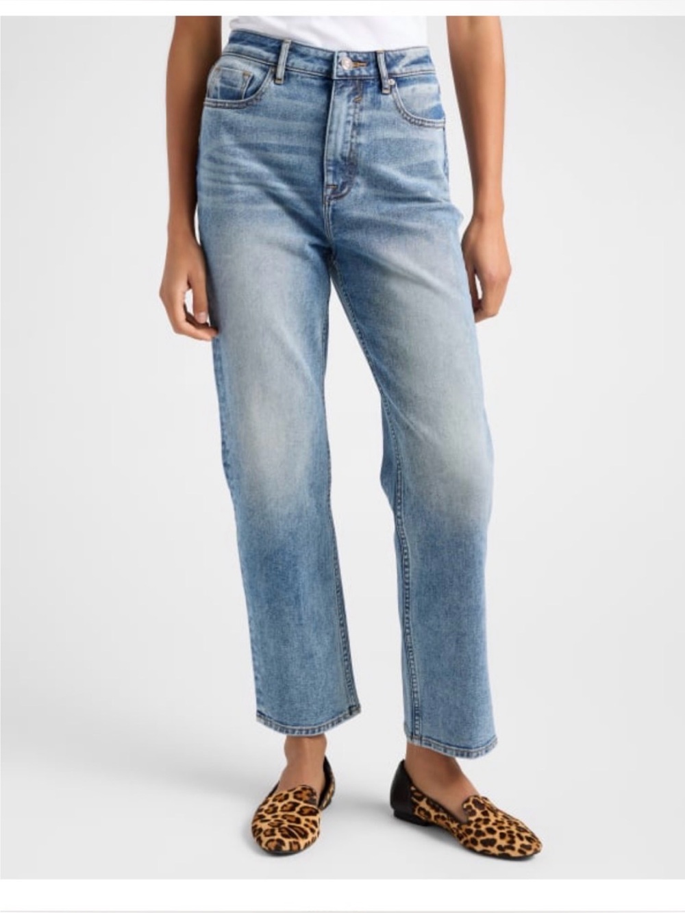 Vigoss - High-Rise Straight Leg Women's Jeans - Light Blue